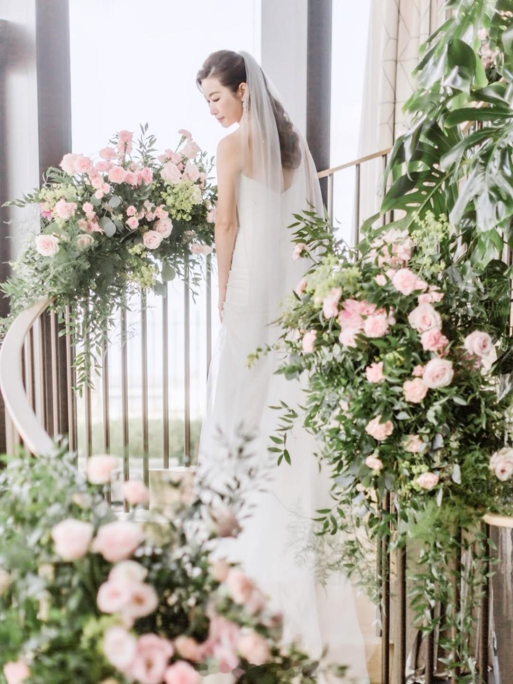 星岛：赵希洛情人节宣布结婚上传巴黎婚纱照老公首次入镜性感人妻爸爸传经营石油生