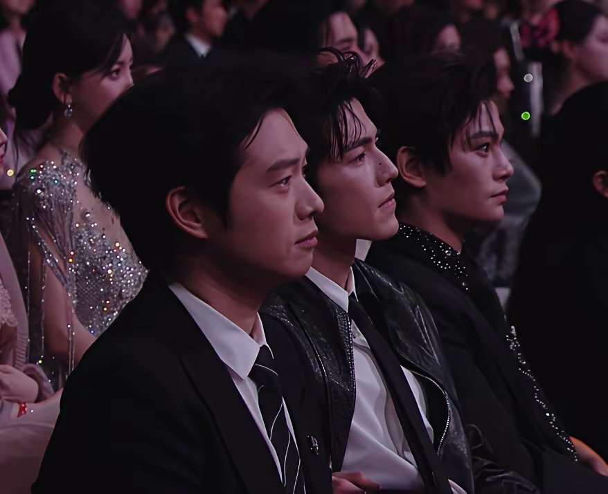 男明星颌面对比，最标准的确实是张凌赫和宋威龙…丁禹兮刘宇宁魏大勋白敬亭陈