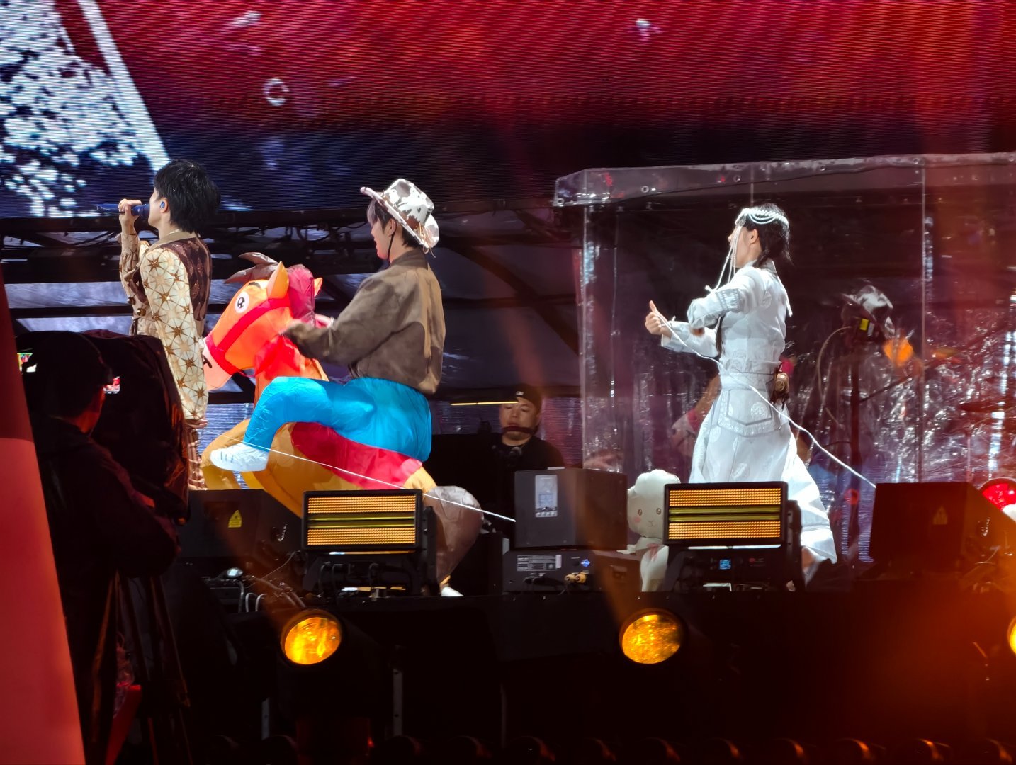 周深深深的巡回演唱会🎶周深呼和浩特演唱会感觉在挑衅