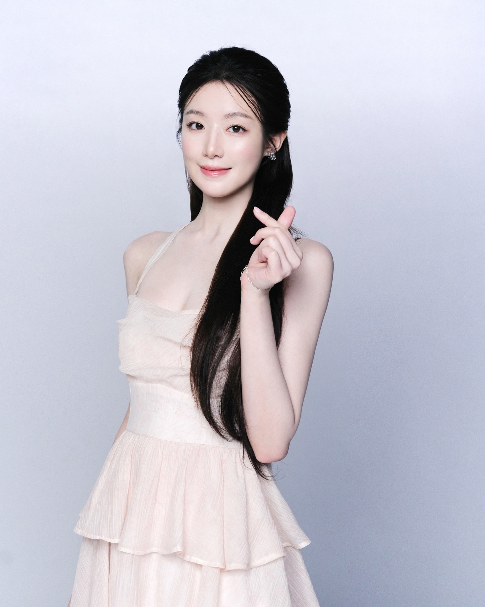 叶舒华担任桃园观光大使🫰出身于桃园杨梅富冈的叶舒华，16岁只身勇闯韩国追梦，以