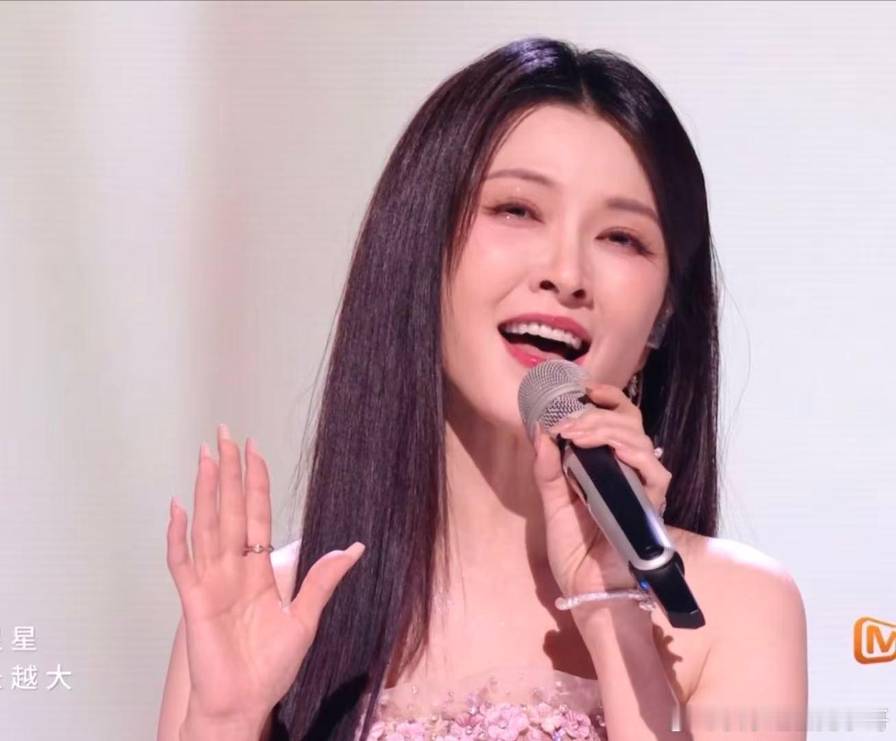 徐洁儿6秒高音徐洁儿对我耳朵很好惊艳全场的高光时刻，徐洁儿从容拉长高音段落，用