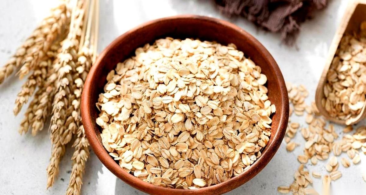 就吃了六个礼拜的燕麦，体检报告上那个扎眼的“坏胆固醇”箭头，自己乖乖往下掉了7%