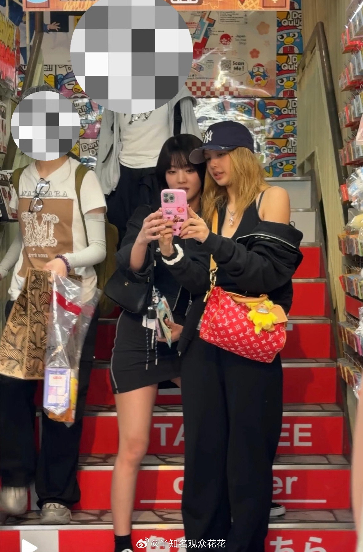 东京偶遇lisa和minnie逛街网友东京偶遇lisa和minnie逛街求偶遇