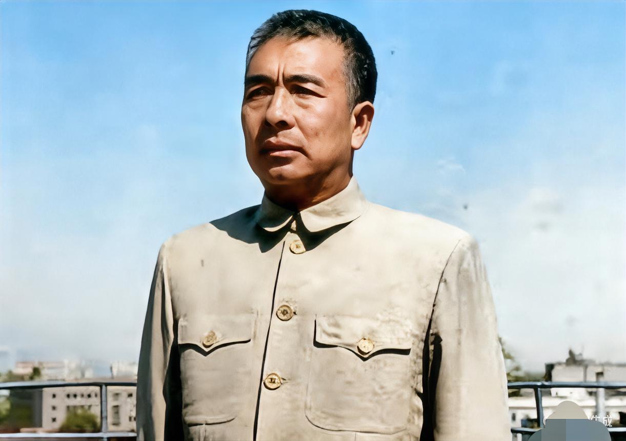 1955年，他被划出——上将名单，11年后，却官至正国级，地位比——大将还高。这