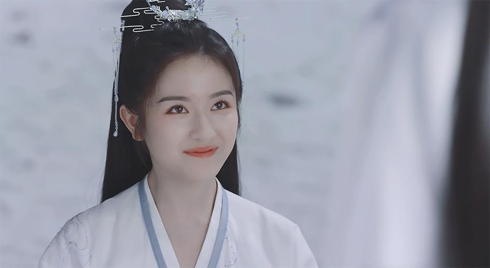 李兰迪这回真的把古装风评打了一场漂亮的翻身仗！2019年参演《梦回》时，因为体