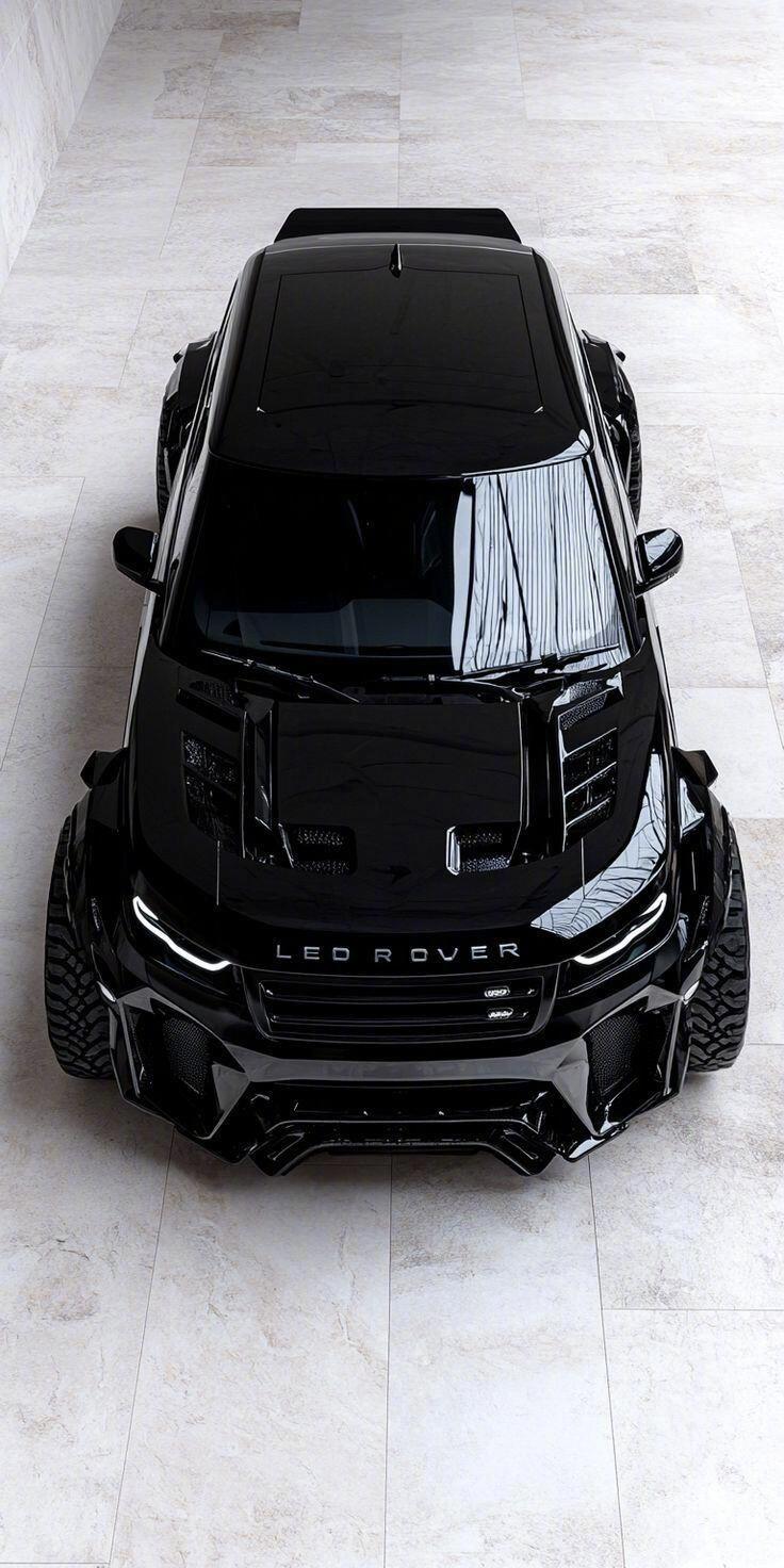 2024款LandRoverDefender越野王者其搭载的V8引擎动力澎湃