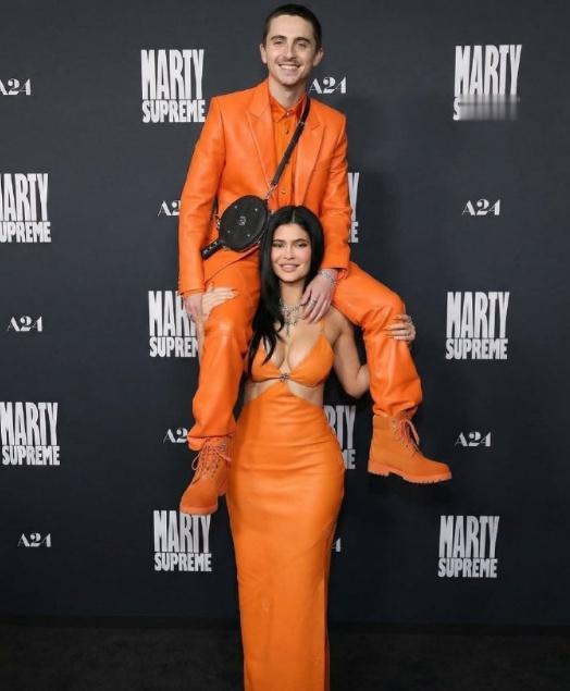 甜茶金小妹合照被恶搞TimothéeChalamet/KylieJen