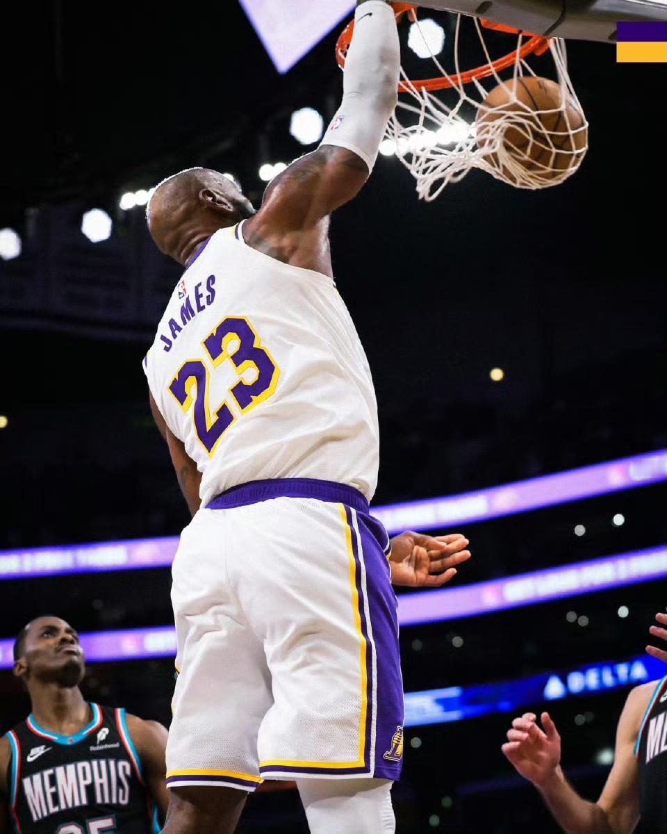 詹姆斯再次上演“末节之王”剧本！湖人主场16分大逆转灰熊，本赛季关键时刻（最后