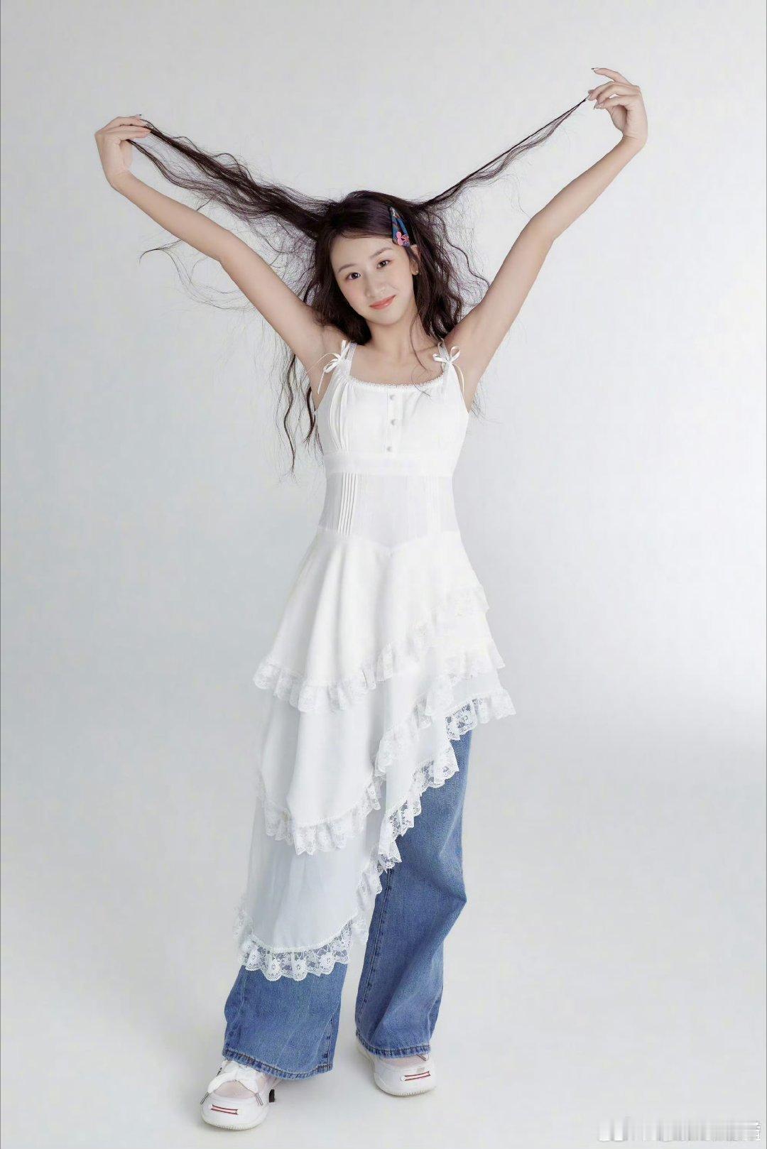 森碟18岁了时间过得好快啊，现在还记得那个风一样的女子。一转眼森碟都18岁了，越