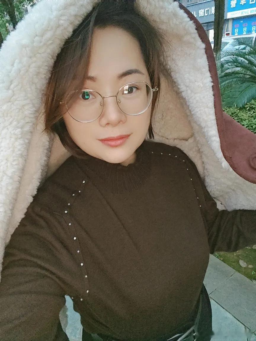 少妇超甜305胖胖的