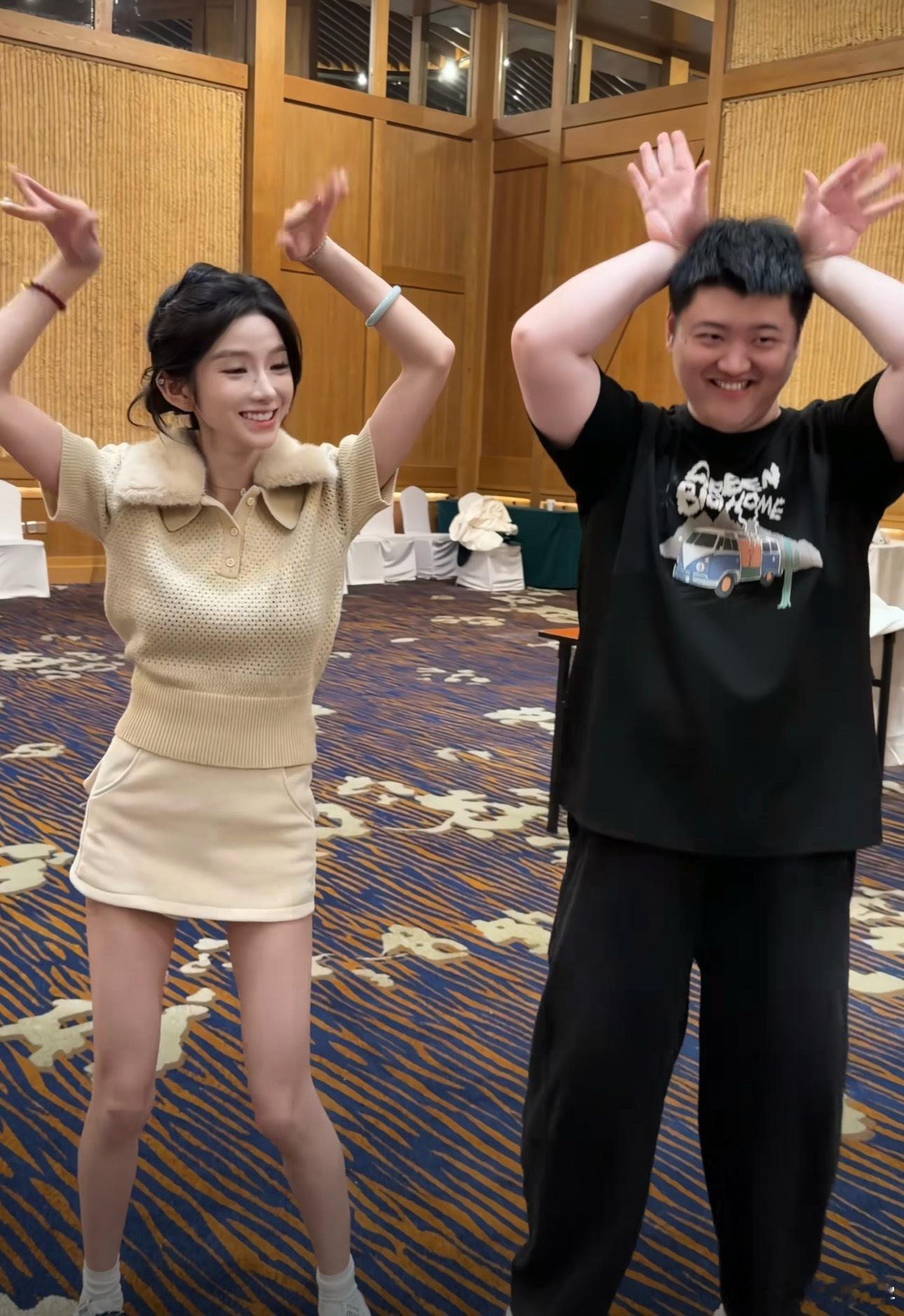 谢彬：我跟你说为什么户外女主播爱跟我玩，因为三个字，我是安全牌，别人的老公粉一点