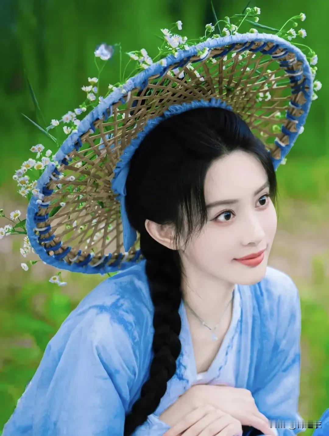 内娱九五花，我看好孟子义，首先她的演技拿得出手，待播剧多，质感也很好。而且大