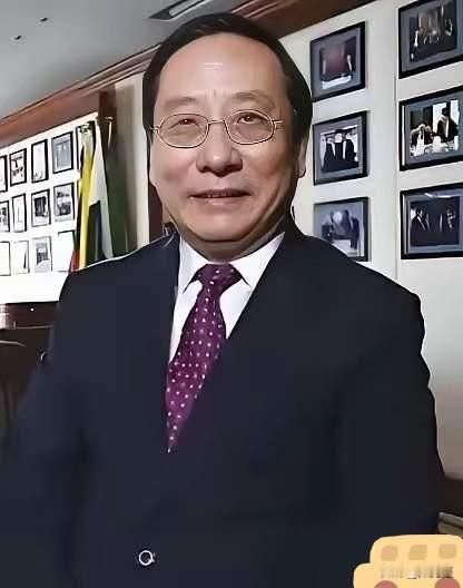 我国三大著名网红：张将军以一句“歼-10改不是歼-20”，火遍全网。高教授的