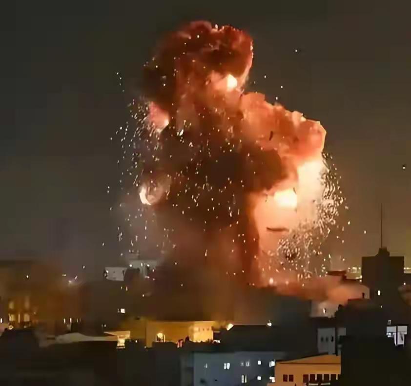 瞒不住了！伊朗深夜开火，以色列无人机全暴露，肮脏阴谋落空4月23日深夜，伊朗多