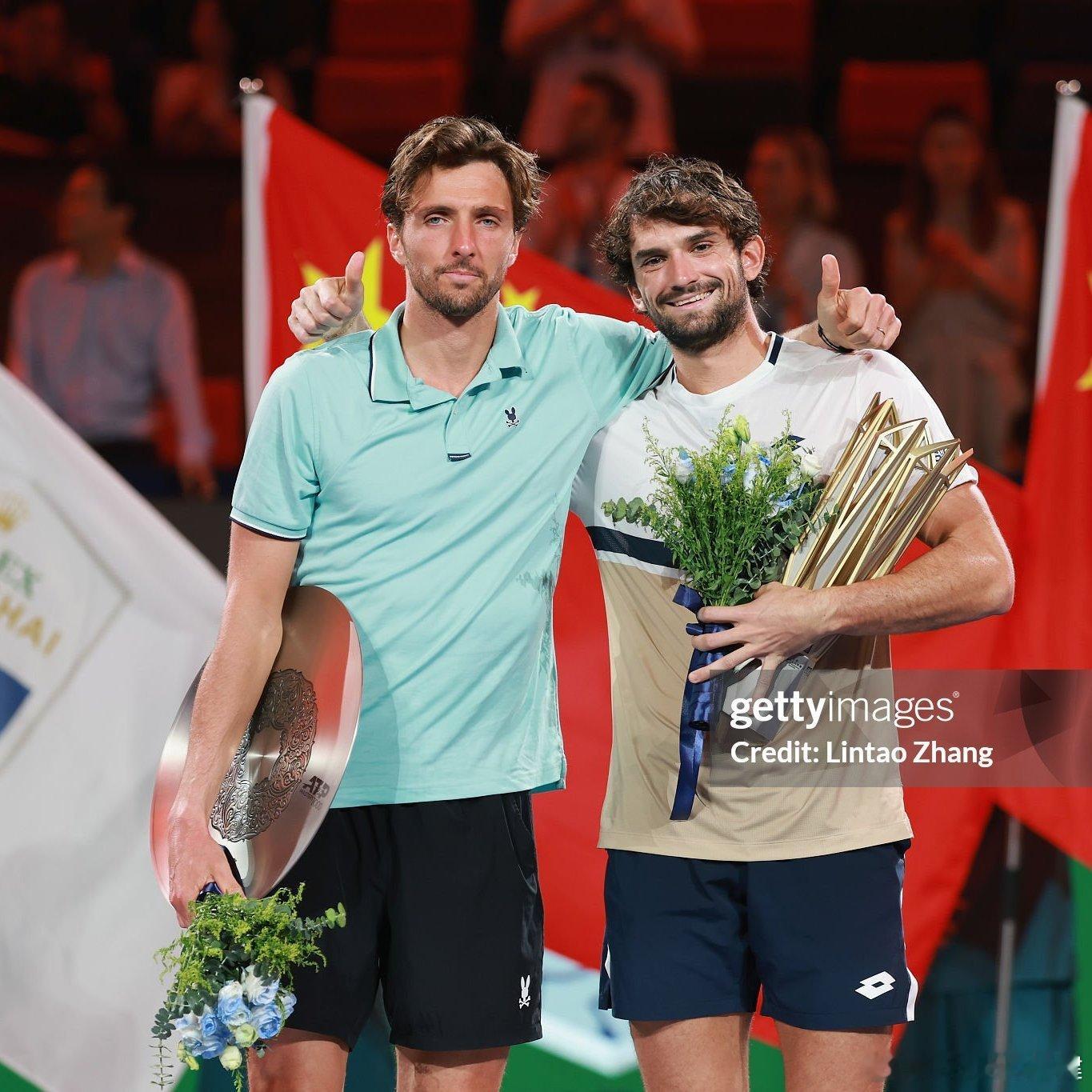 瓦舍罗最近状态火热啊！上海大师赛决赛重演！瓦舍罗6-1/6-3击败14号种子莱赫