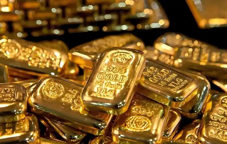 经济学家一句大实话：都记好了，金价一涨，万物皆跌；金价一跌，万物皆涨。盯紧黄金，