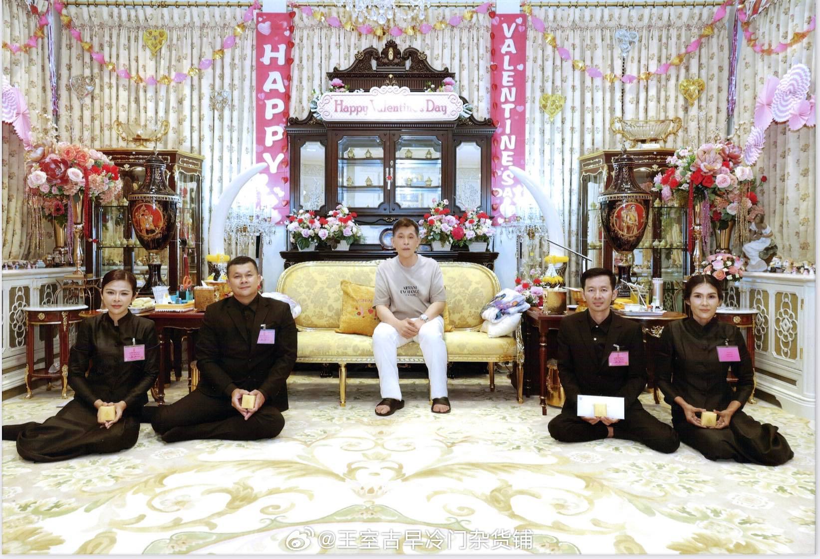 王室王室泰国王室狗哥真是个勇士2026年3月20日，狗哥接见一个救助流浪狗的组