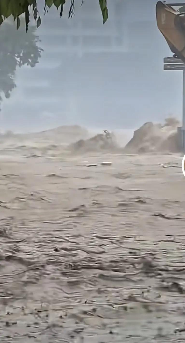 暴雨落海南：五指山下，我看到了从未见过的景象说实话，看到朋友圈里传来的视频时