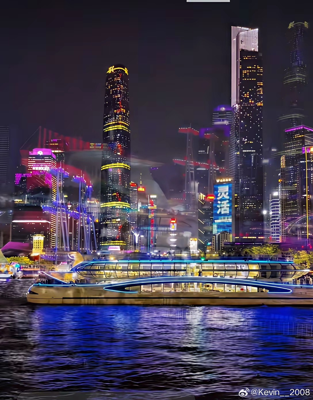 这次全国运动会在广州举办感觉这座城市真的好漂亮！​​​