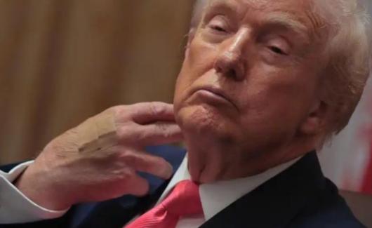 钱再多有什么用？79岁身家525亿的特朗普，他有私人波音757，有佛罗里达海湖庄