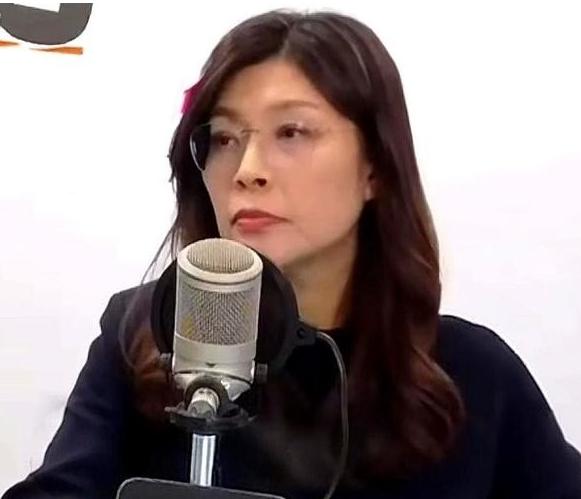 郭正亮这人，有点东西啊。他给郑丽文出了个主意，建议她2026年3月29号那天来大