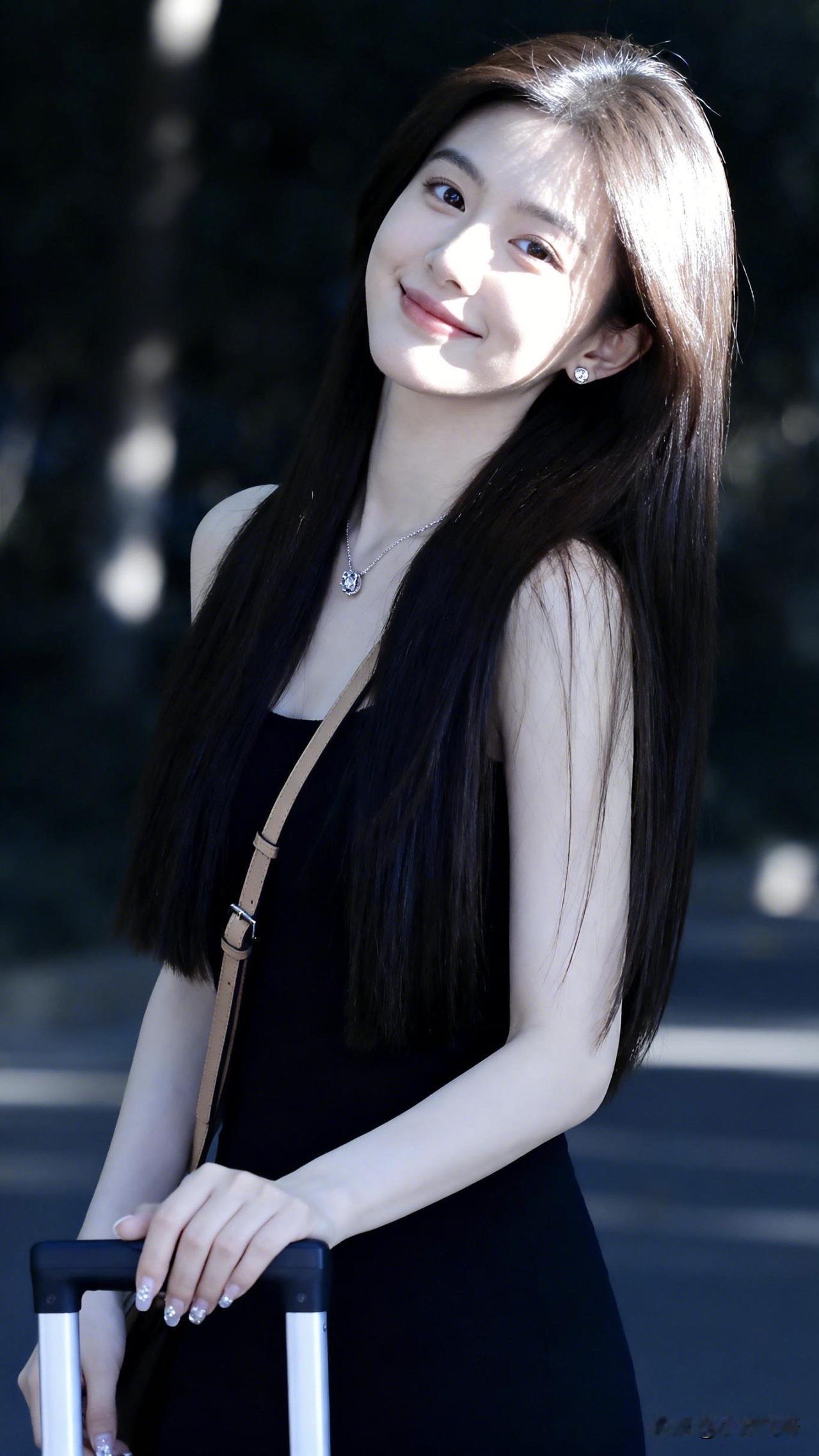 ：从小就一直有一个梦想，就是要游遍咱们祖国的大好河山！后来被现实打败，梦想也破灭