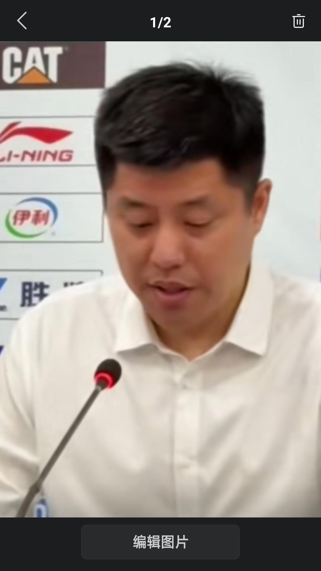 【山西队主场惜败深圳，现场球迷高喊潘江下课，赛后潘江接受采访时对球队输球略显无奈