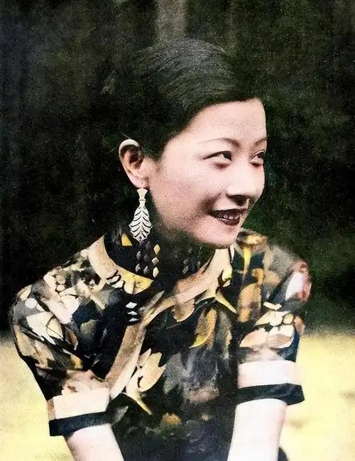 一位情感专家说："一个女人一旦跟婚外的男人有了关系，有了肉体接触，做了对方情人。