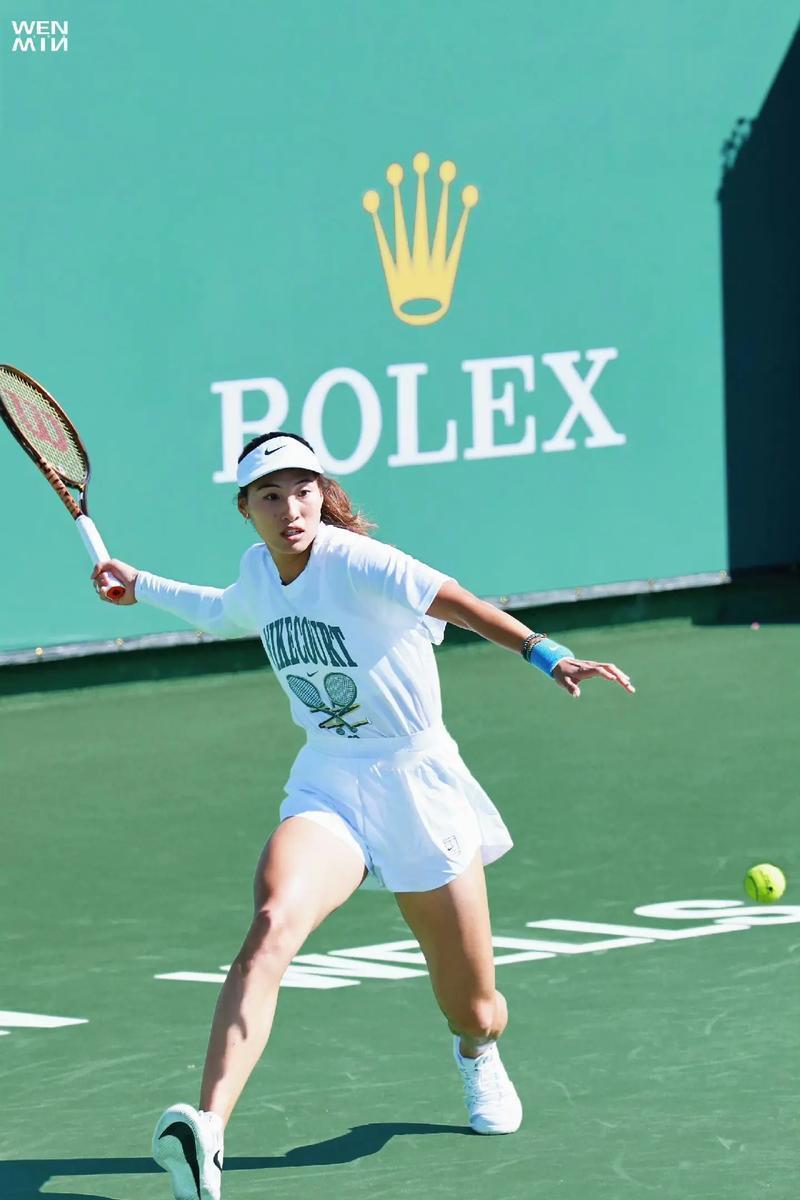 资本为什么青睐郑钦文？原因其实很简单，不是因为她这次连胜两轮，而是因为她无论什么