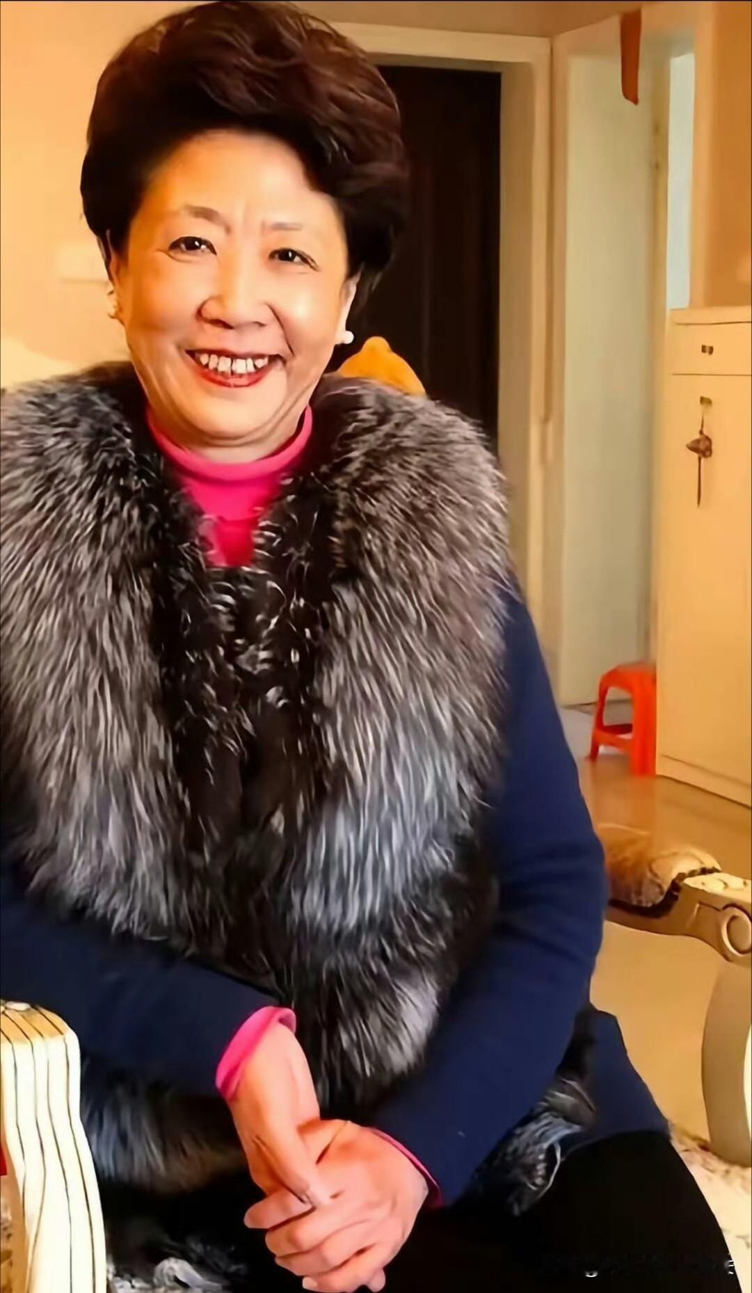 四个多钟头。昨天下午，调查的人在苏州庞家后人那里坐了这么久。平常问个话，半小时