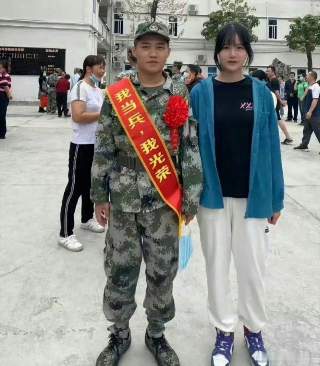 当兵气质是真的会变啊，这才两年​​​