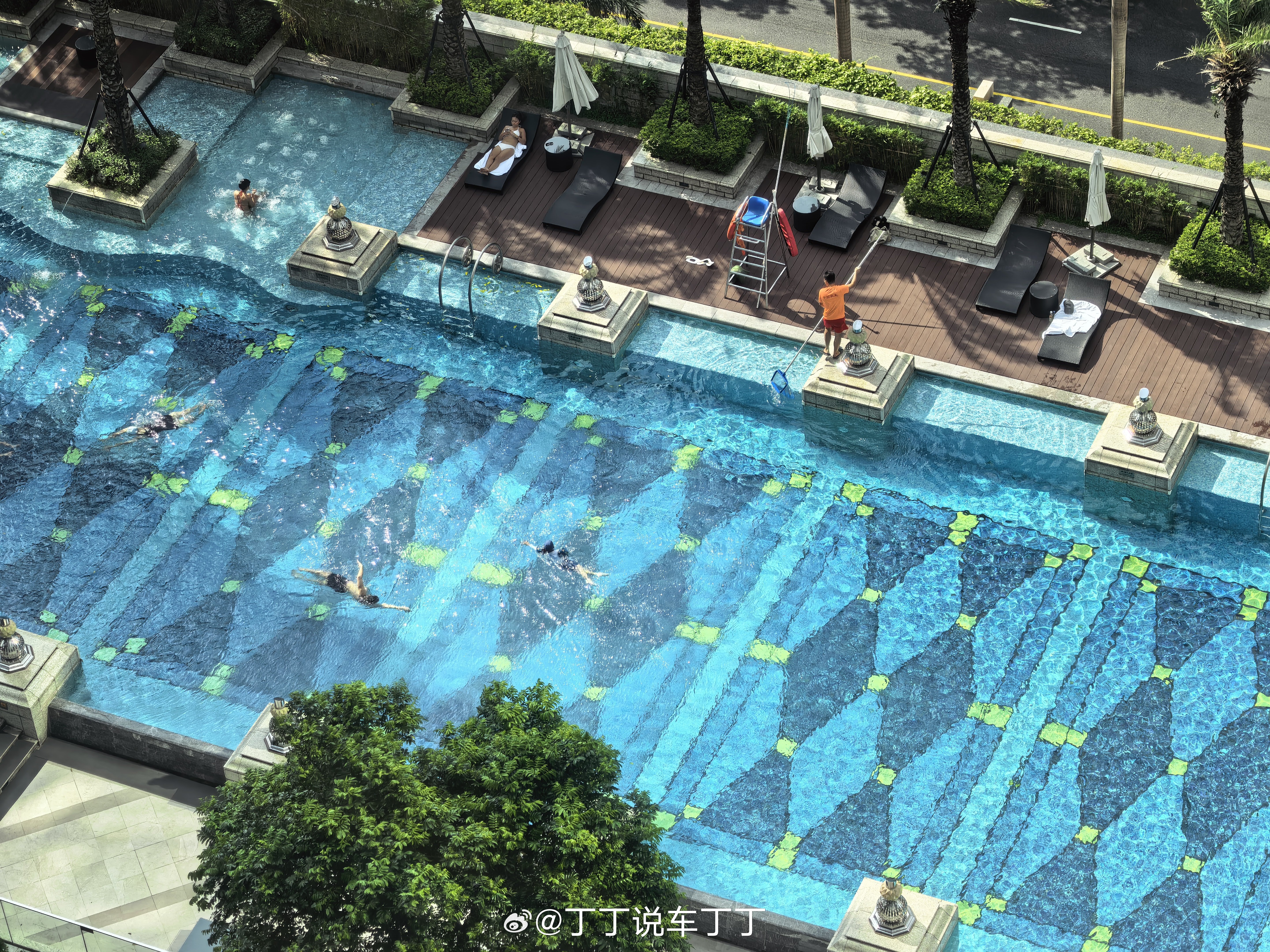 明天，5月27日，会有两款新势力旗舰SUV上市：问界M9和蔚来ES9。整个5月，