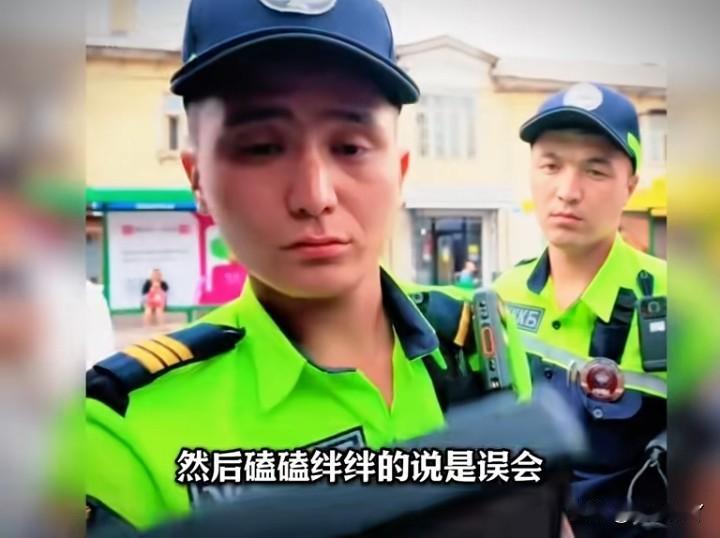 看好了，划重点！以后去中亚旅游，最好办个美国护照，当地人看到是美国人就不敢惹。
