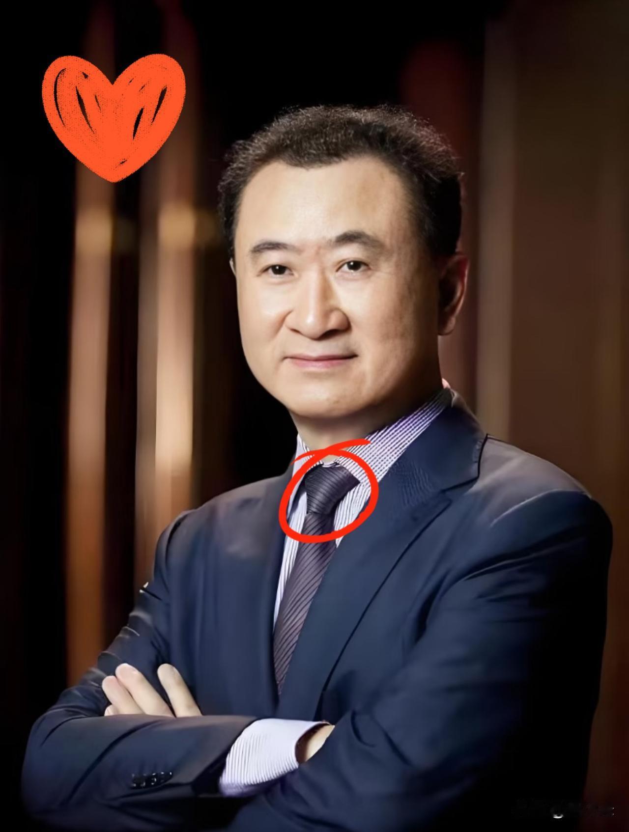 王健林，面对6000亿欠款，不选择破产退休，而是咬牙坚持8年，不抛弃，不放弃，带