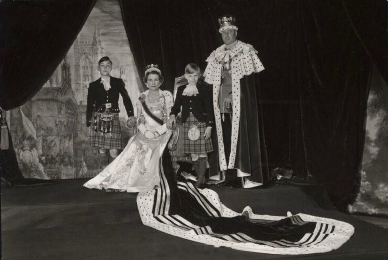 英国王室1953年6月2日，正值伊丽莎白二世女王的加冕礼期间，格洛斯特公爵夫