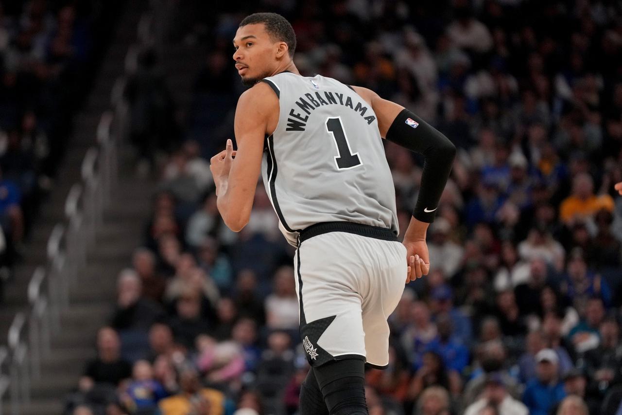 文班亚马的上限在哪里？简单说：健康的话，保底是奥拉朱旺/邓肯级历史超巨，上限是