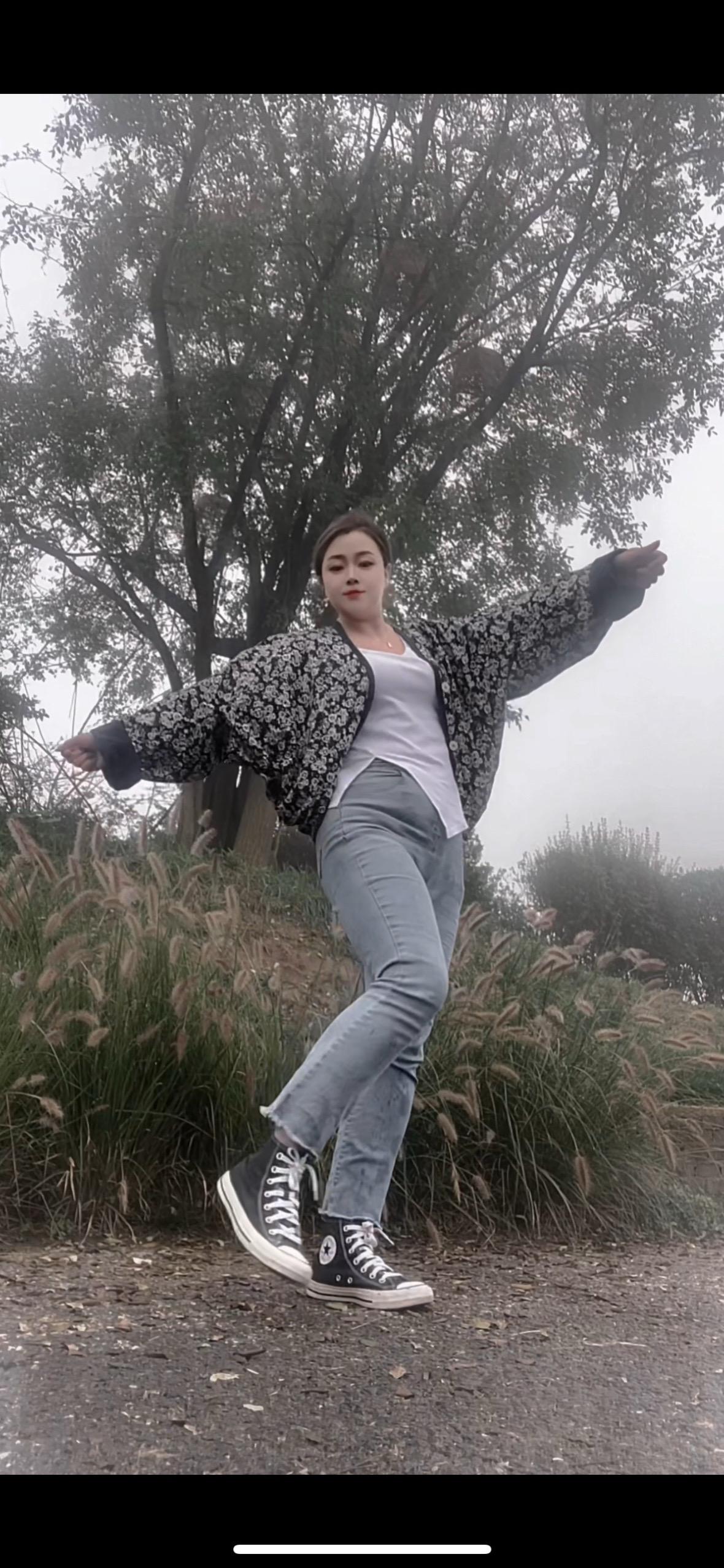 镜头下的瞬间，定格了最美的你。