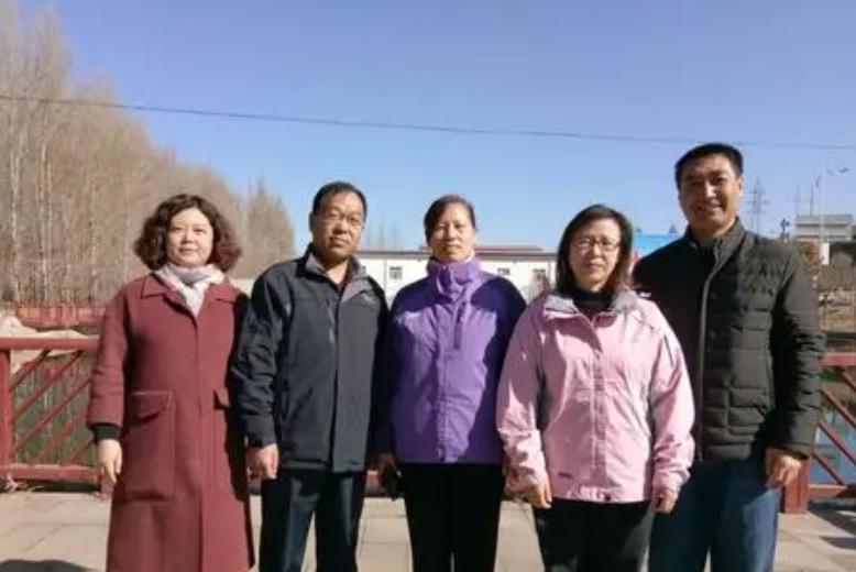 活明白的老人，只在乎这6件事，你活通透了吗？6、保持心情愉悦活明白的老人，从