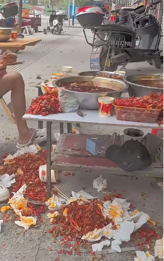 59一份的小龙虾自助，怎么样才能赶他走？​​​