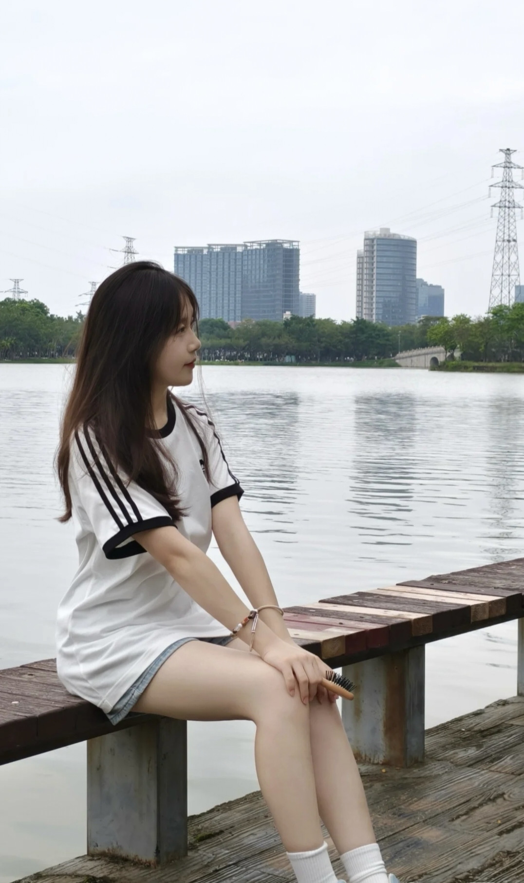 为什么现在的男生都不主动追女生了，是我们长得很难看嘛