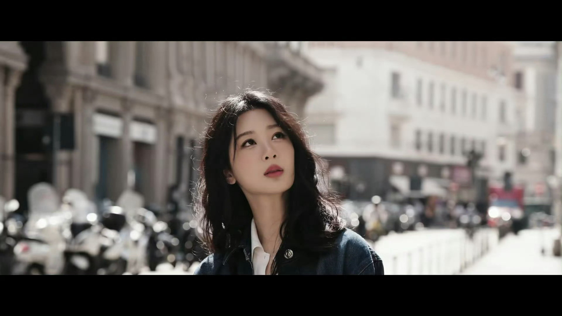 杨紫的发言走进课堂为什么她的这番话那么打动人心令那么多人倍受鼓舞因为她就是这样一