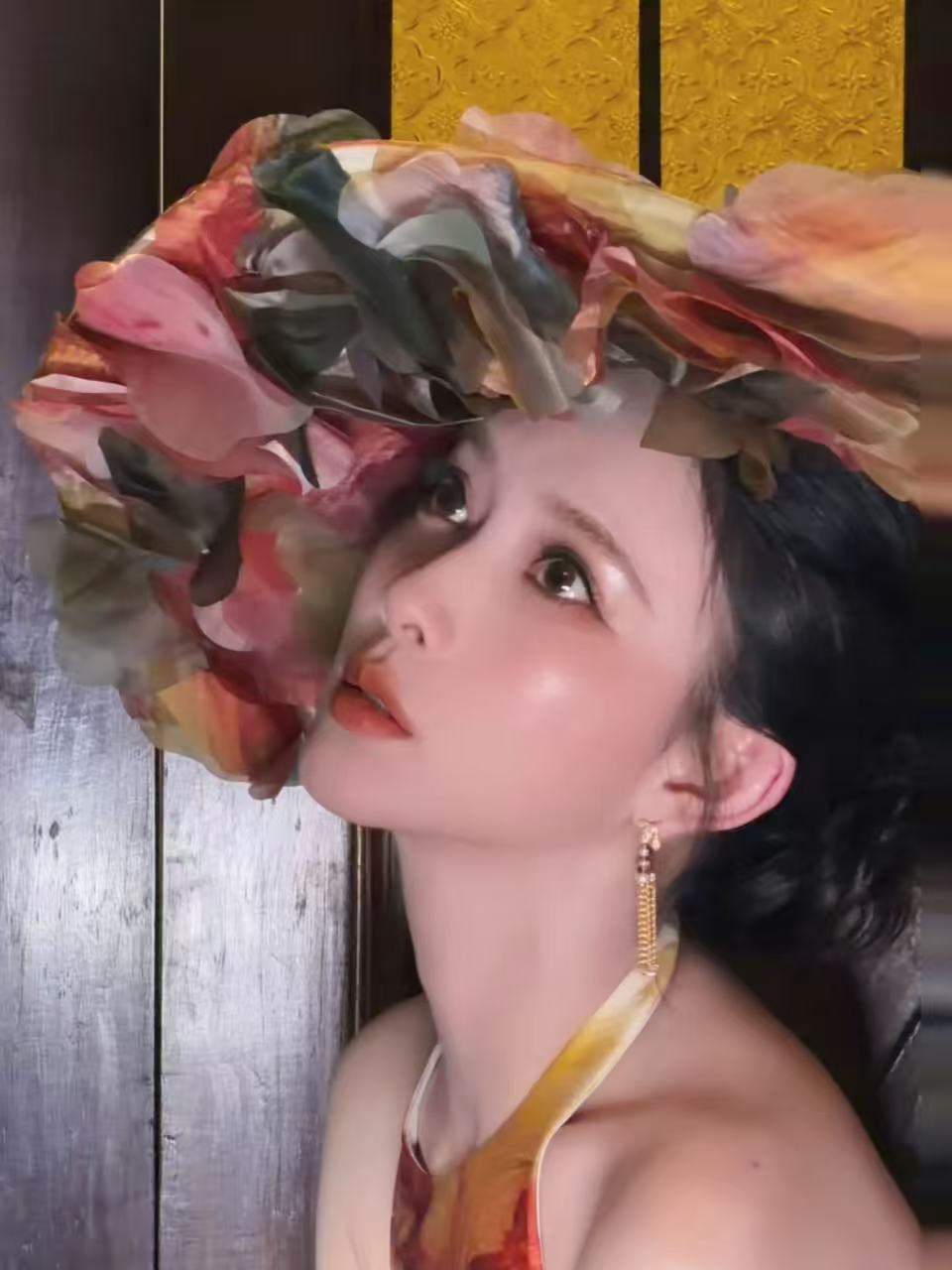 孟子义在雅加达吃到了好吃的馅饼