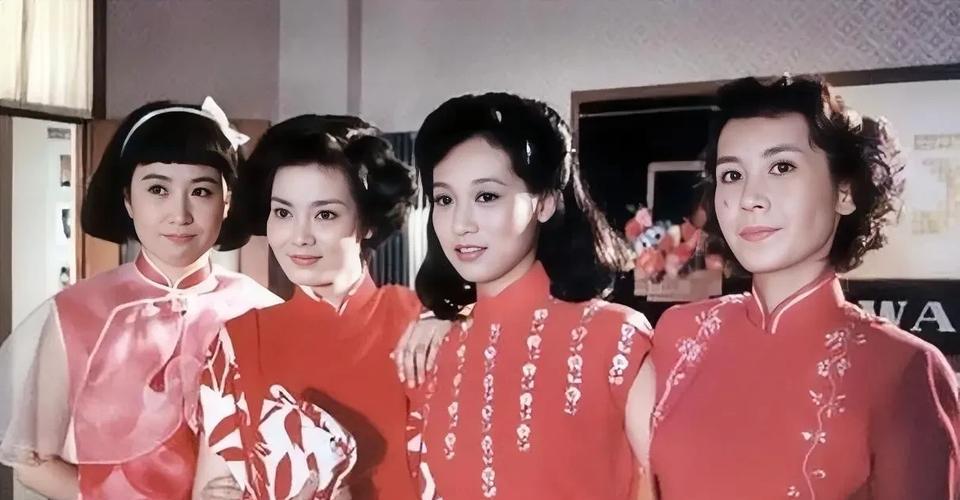 1988年四个中国女演员出现在美国街头，当时就吸引了大批路人，有人发出惊叹:你们