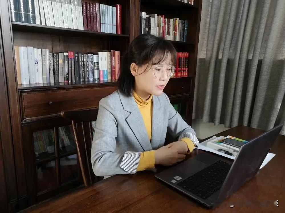 体制内的普通老师们，千万别瞎折腾，保住饭碗才是头等大事！现在中国经济大环境，