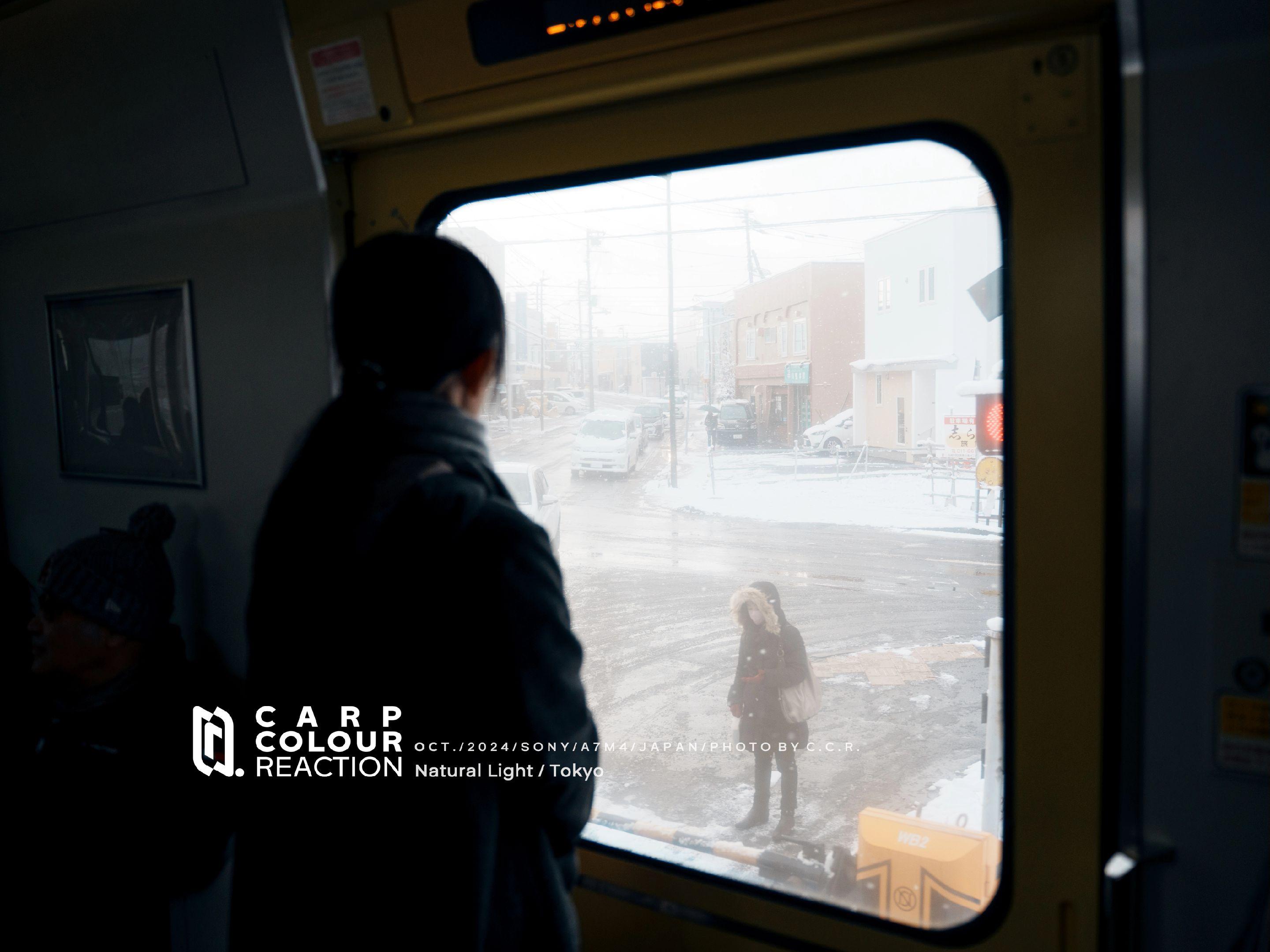 窗户就是天然的绝佳拍摄场景！摄影攻略：想拍出好看又有格调的车窗照，其实...