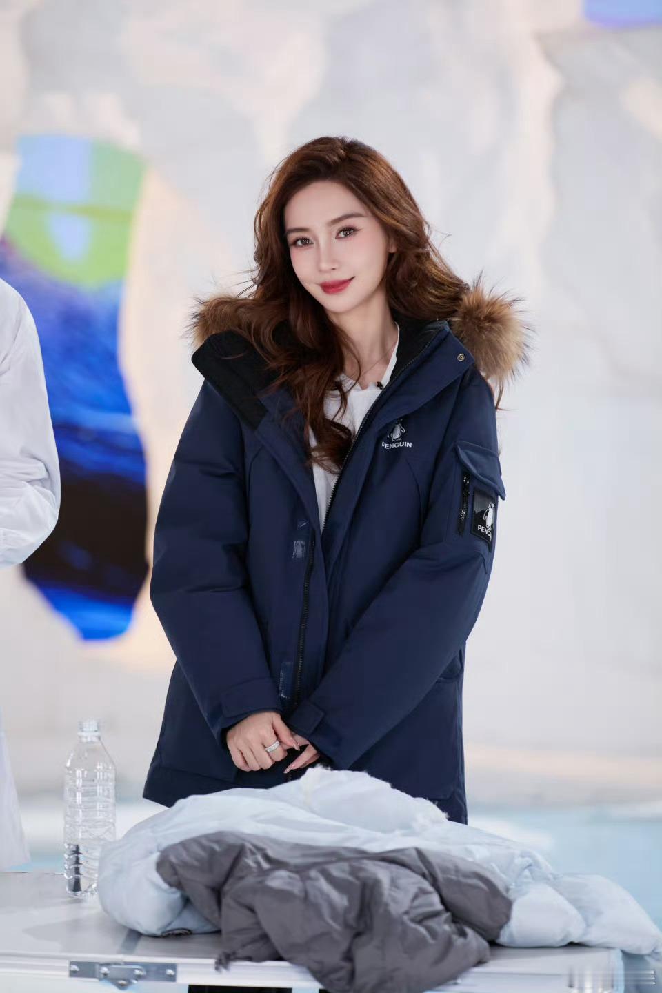 Angelababy眉眼含光广告图都美得惊人✨​​​