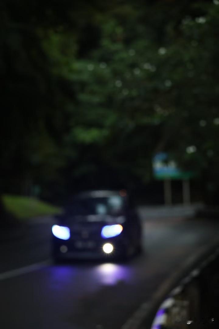 有时觉得做个女人，漂亮很重要。后来觉得，品位和气质很重要。再后来觉得一生