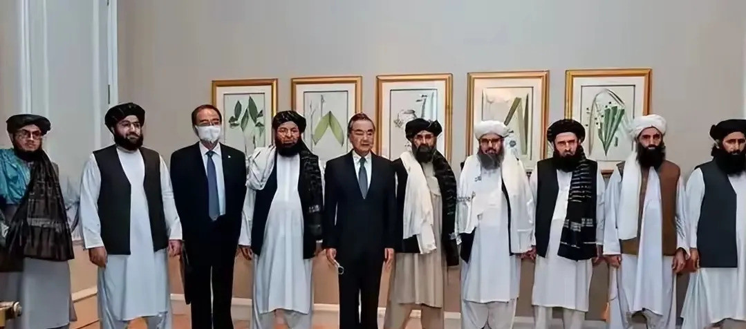 阿富汗示好中国，有啥大动作简直让人跌掉下巴！阿富汗突然对