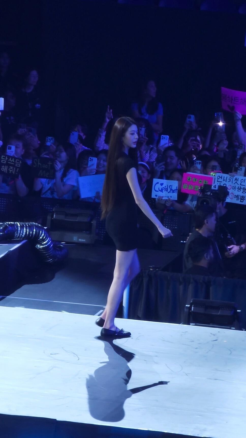 愚人节站姐团建【张元英】越生的图bjd感越强是啥意思甚至全是俯拍๑ᵒᯅᵒ๑