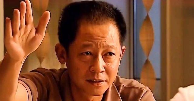 1996年，王志文终于出名了，他将母亲接过来享福。到母亲生日的时候，王志文带母亲